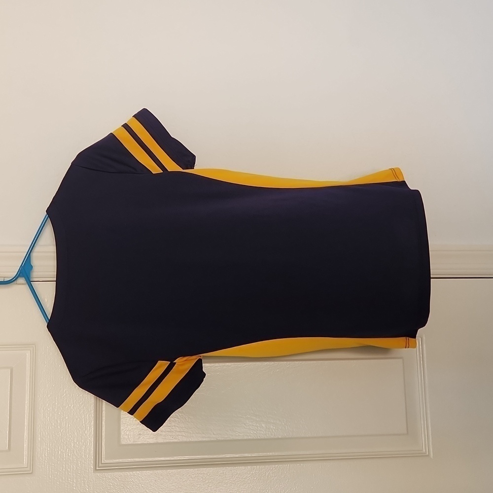 Womans Chargers Small T shirt - Picture 5 of 5